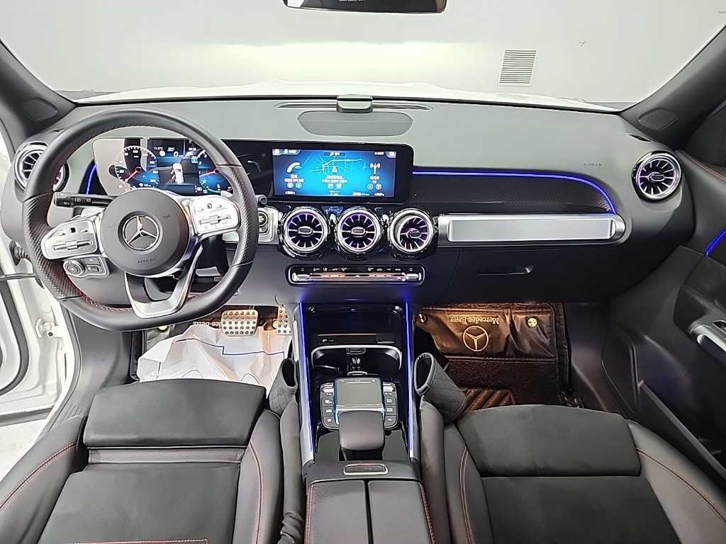 Mercedes Benz GLB Class - Vista 7