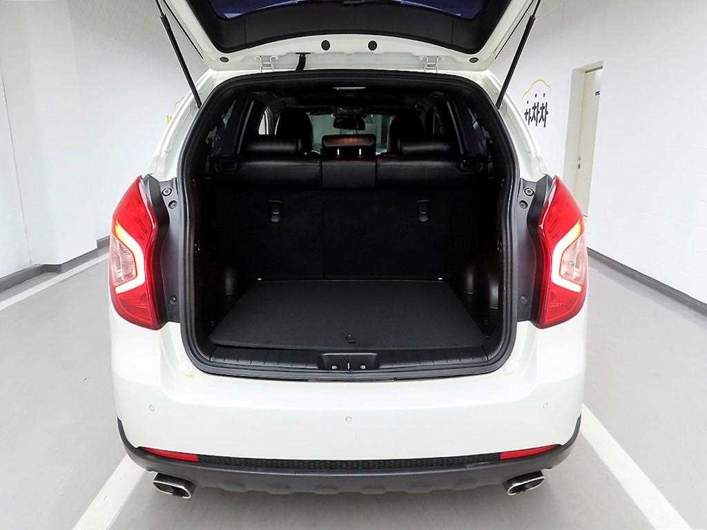 Ssangyong Korando - Vista 5