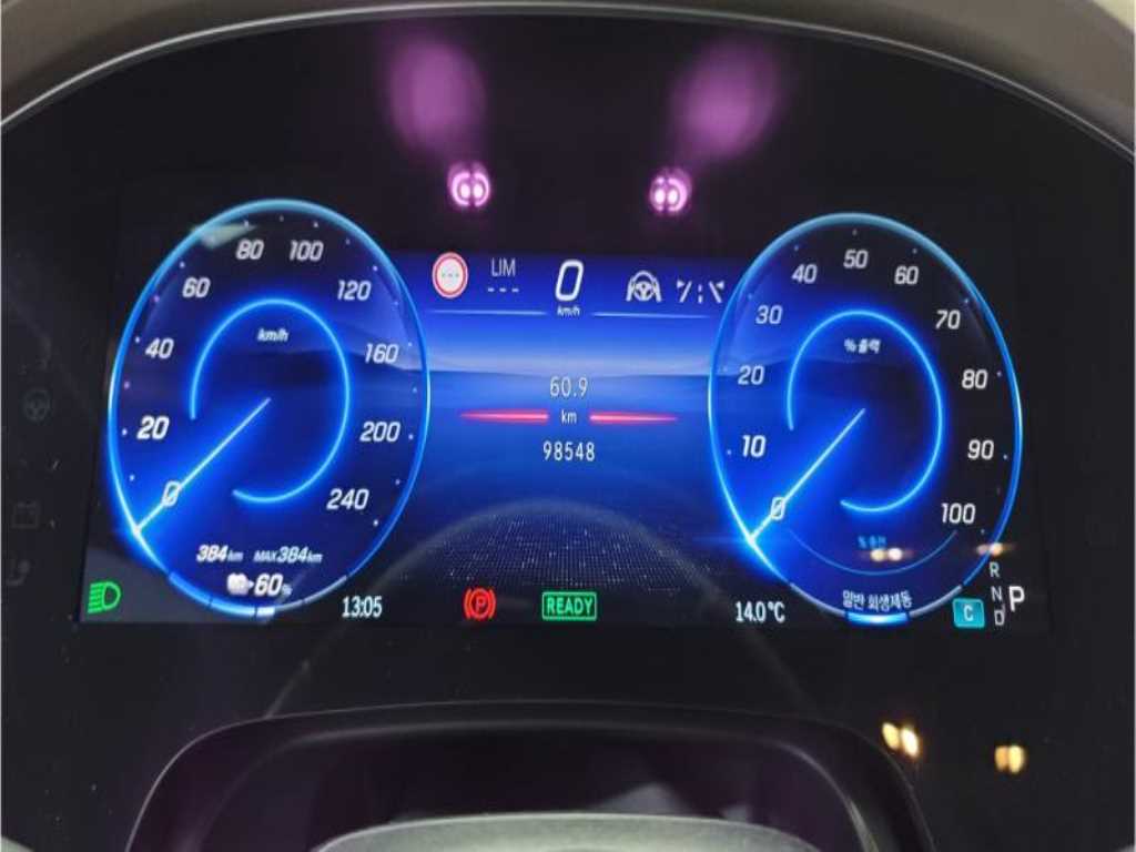 Mercedes Benz EQS - Vista 8