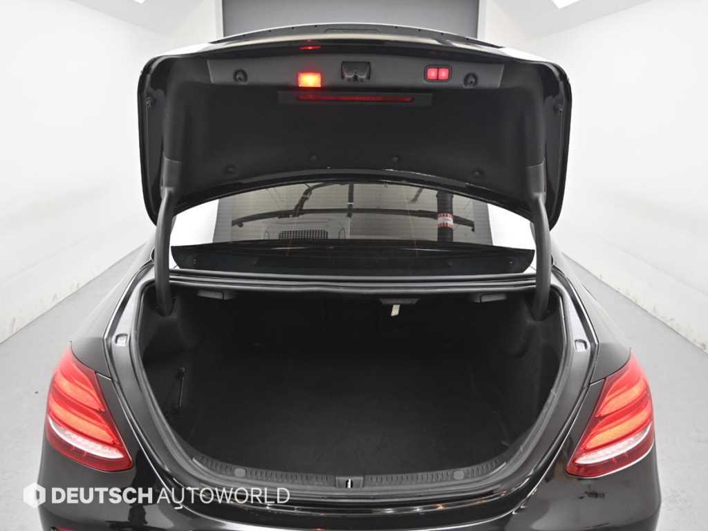 Mercedes Benz E class 2018 Negro - Importación desde Corea - HF Imports Iquique - Foto 19
