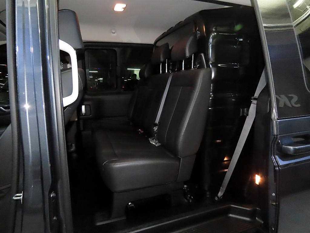 HYUNDAI Staria - Vista 7