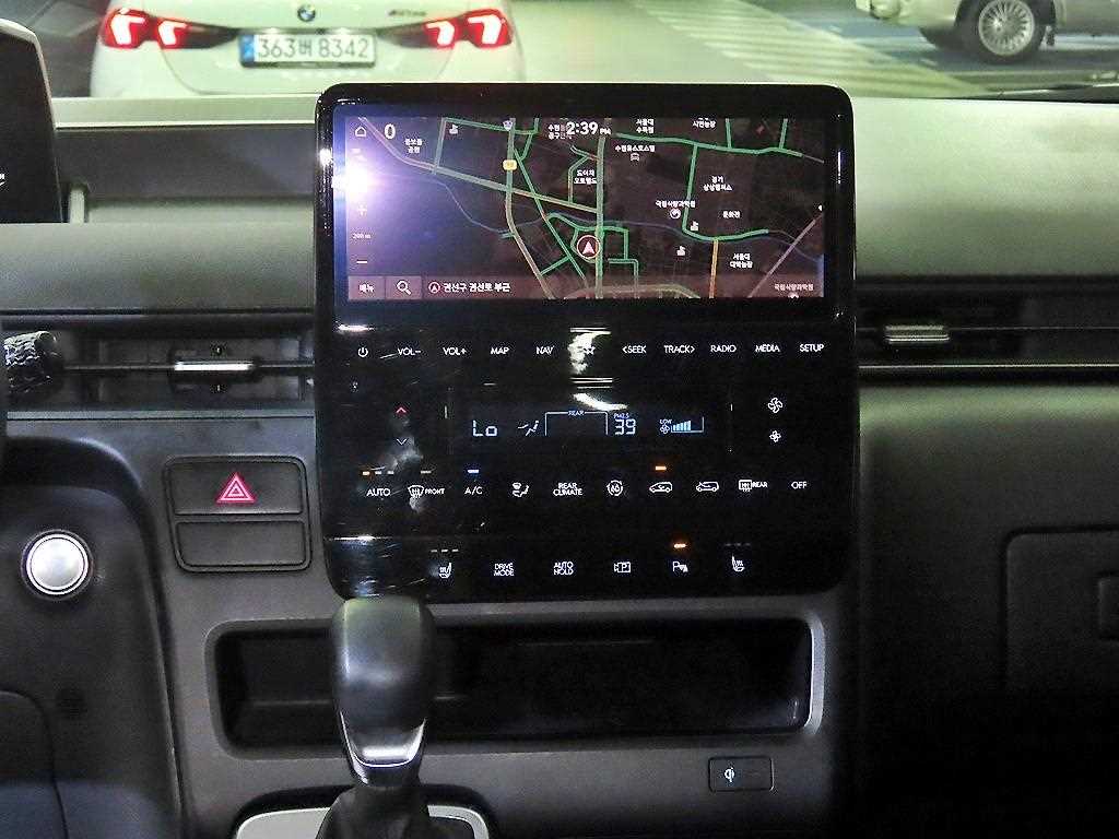 HYUNDAI Staria - Vista 11