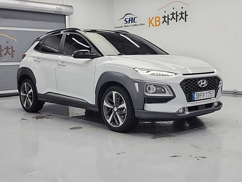 HYUNDAI Kona - Vista 4