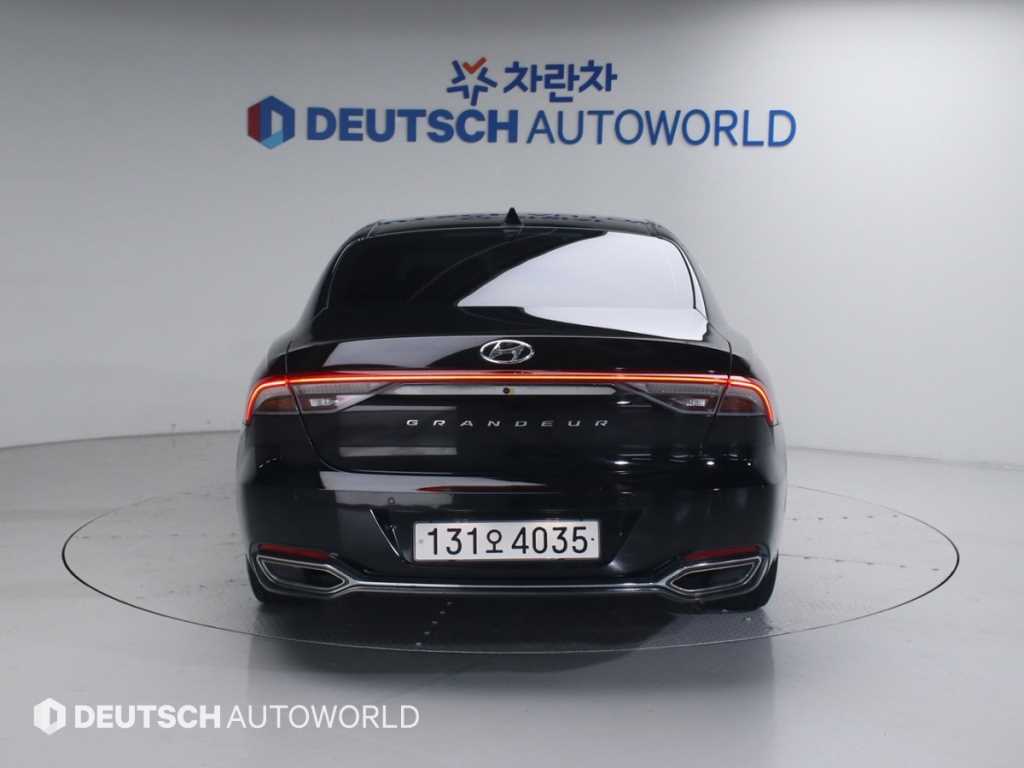 HYUNDAI Grandeur - Vista 4