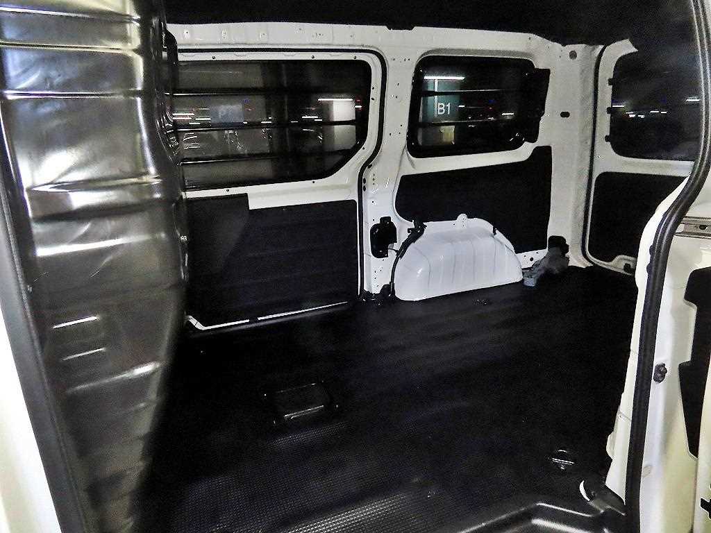 HYUNDAI Staria - Vista 7