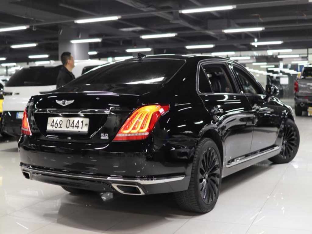 Genesis EQ900 - Vista 2