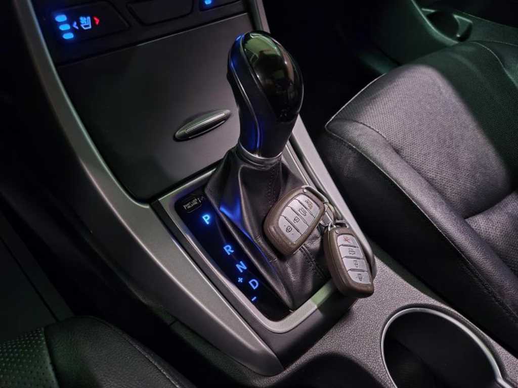 HYUNDAI Avante 2014 Plateado - Importación desde Corea - HF Imports Iquique - Foto 16