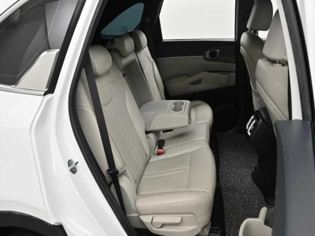 KIA Sorento - Vista 11