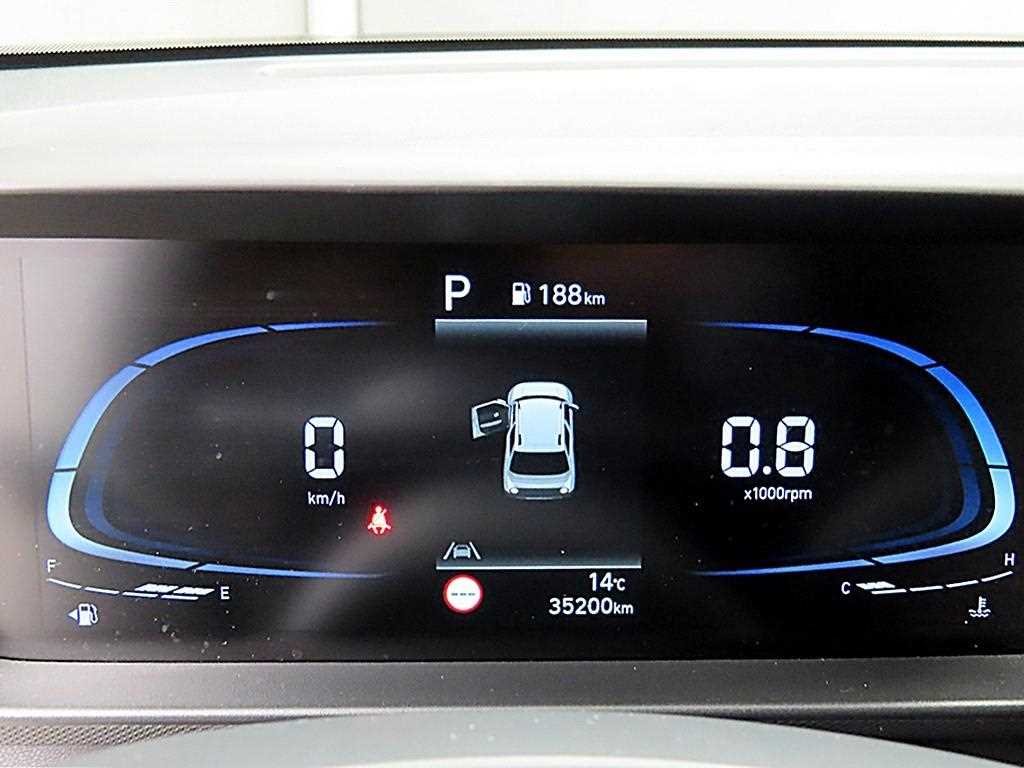 HYUNDAI Casper - Vista 8