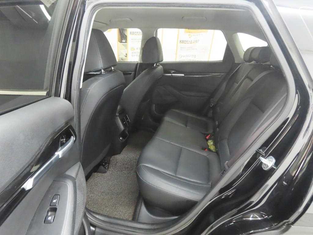 KIA Seltos - Vista 6