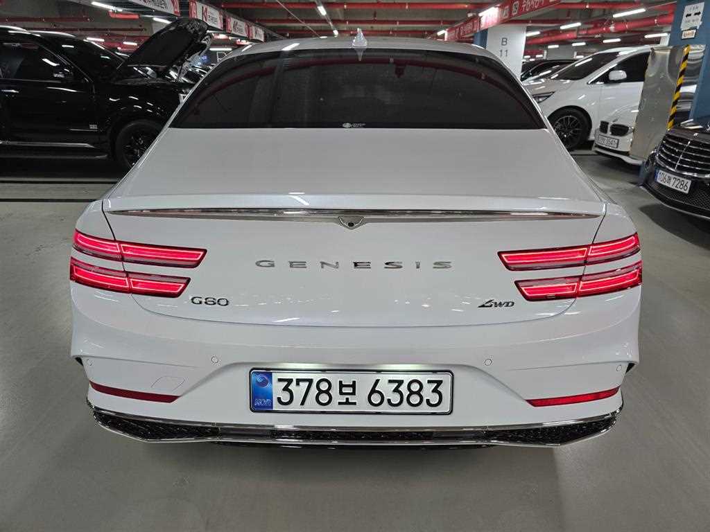 Genesis G80 - Vista 5