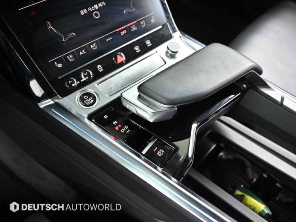 Audi e-Tron - Vista 11