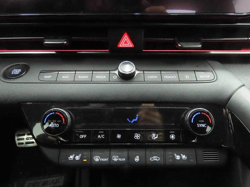 HYUNDAI Avante - Vista 12