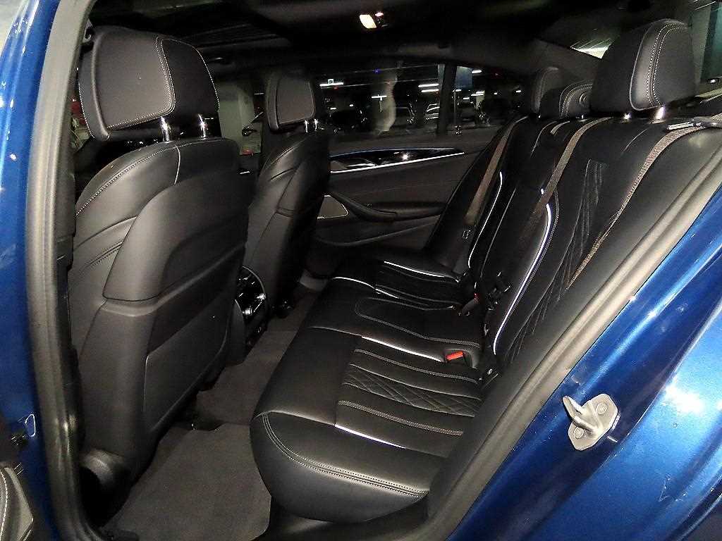 BMW 5 Series - Vista 7