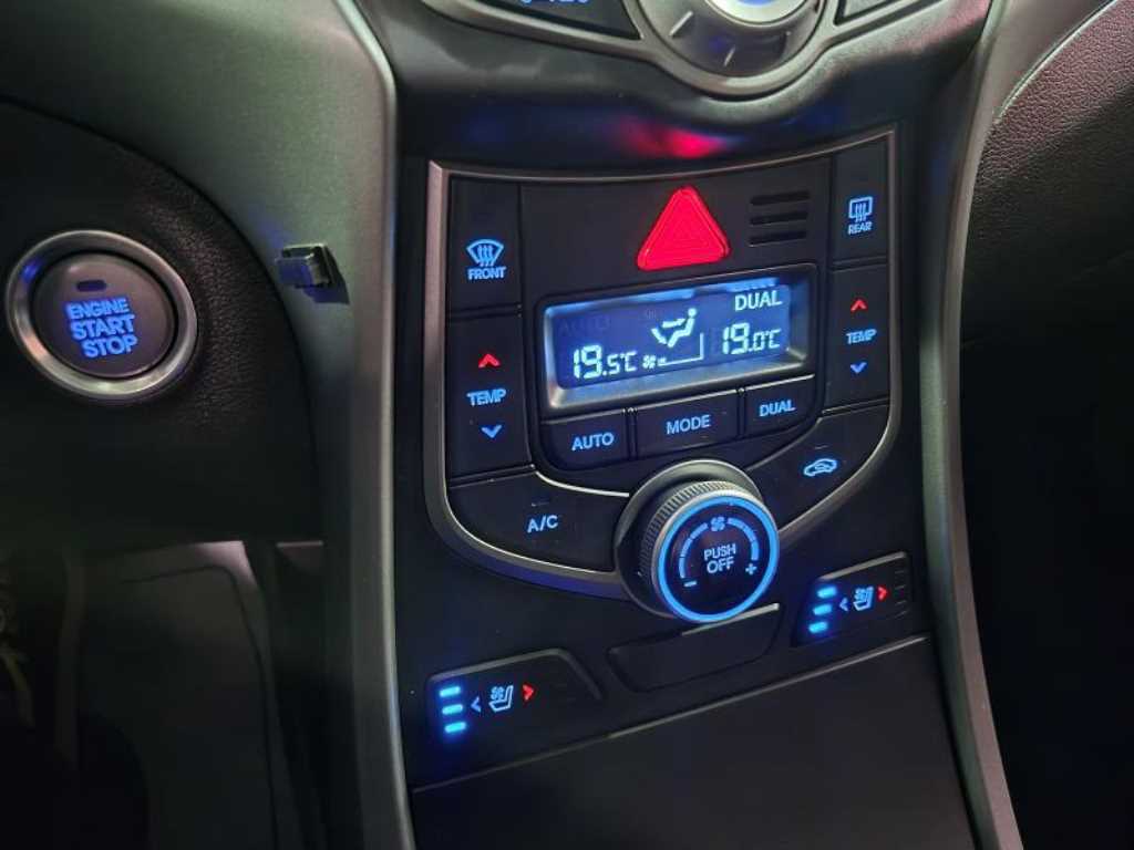 HYUNDAI Avante 2014 Plateado - Importación desde Corea - HF Imports Iquique - Foto 15