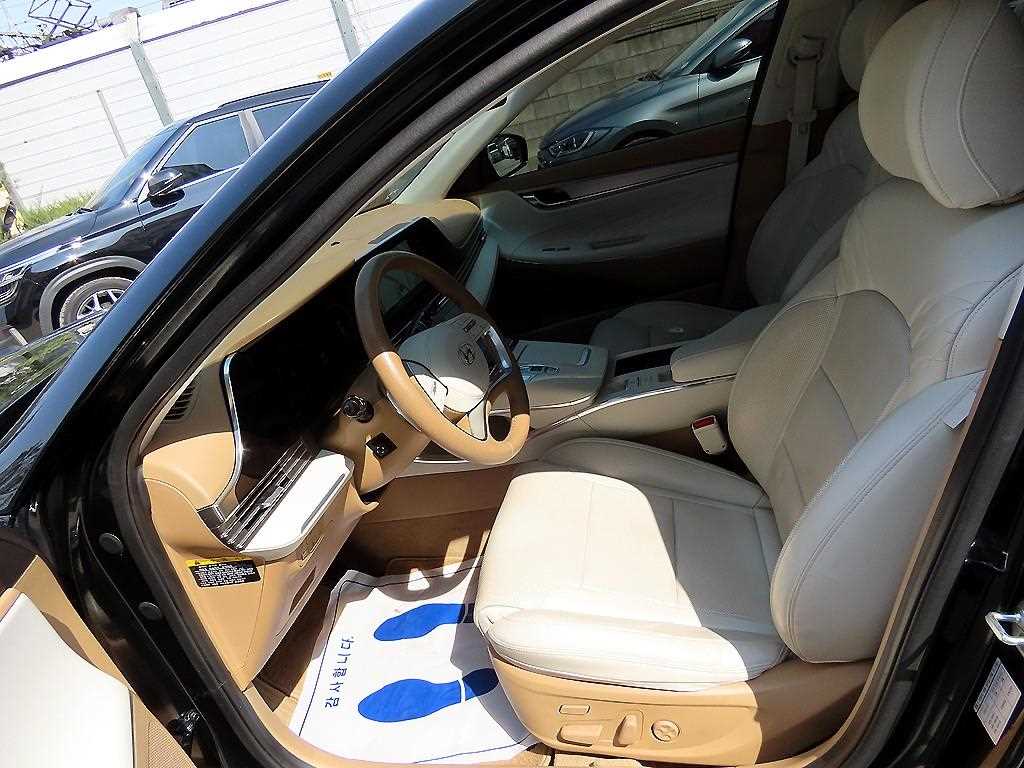 HYUNDAI Grandeur - Vista 5