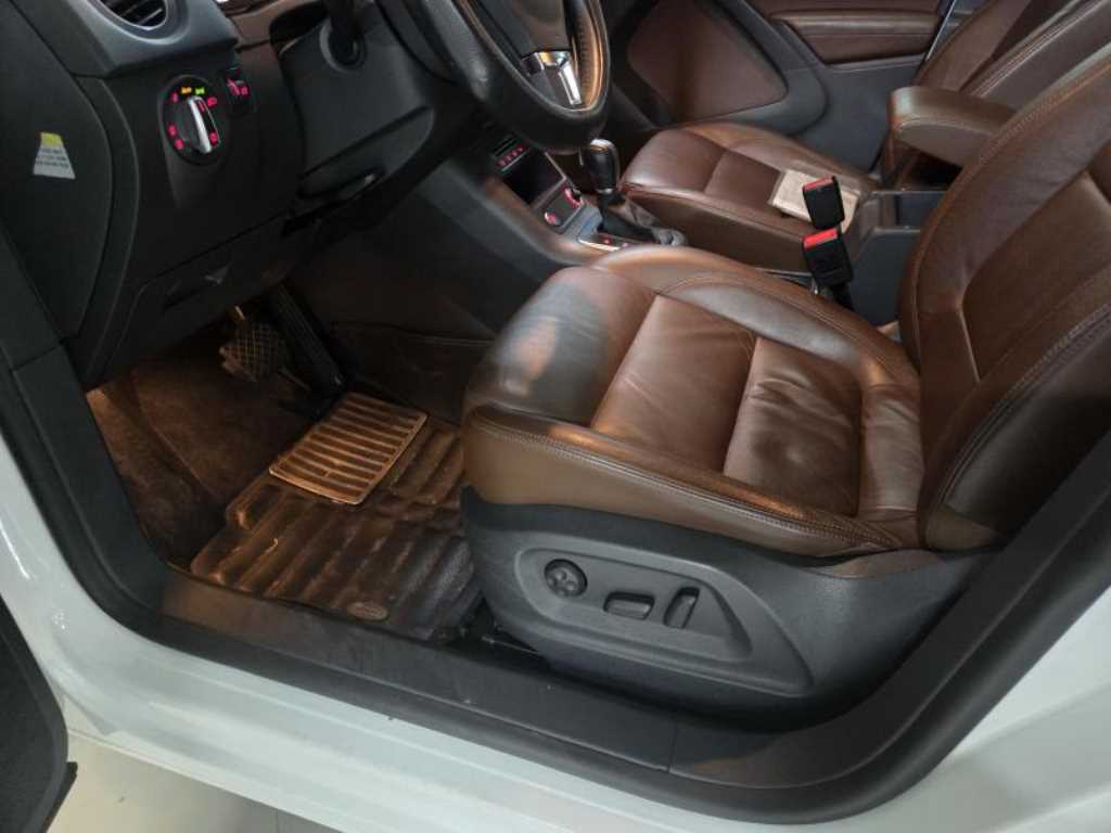 Volkswagen Tiguan 2015 Blanco - Importación desde Corea - HF Imports Iquique - Foto 13