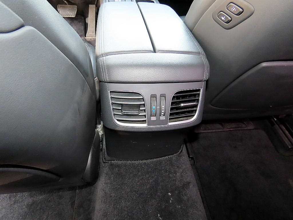 Genesis G80 2017 Negro - Importación desde Corea - HF Imports Iquique - Foto 17