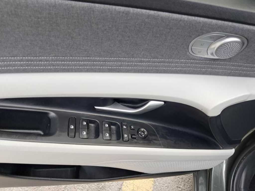 HYUNDAI Avante - Vista 7