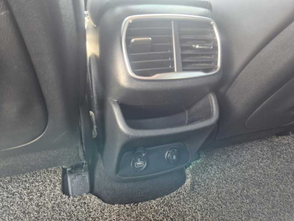 HYUNDAI Santa Fe - Vista 10