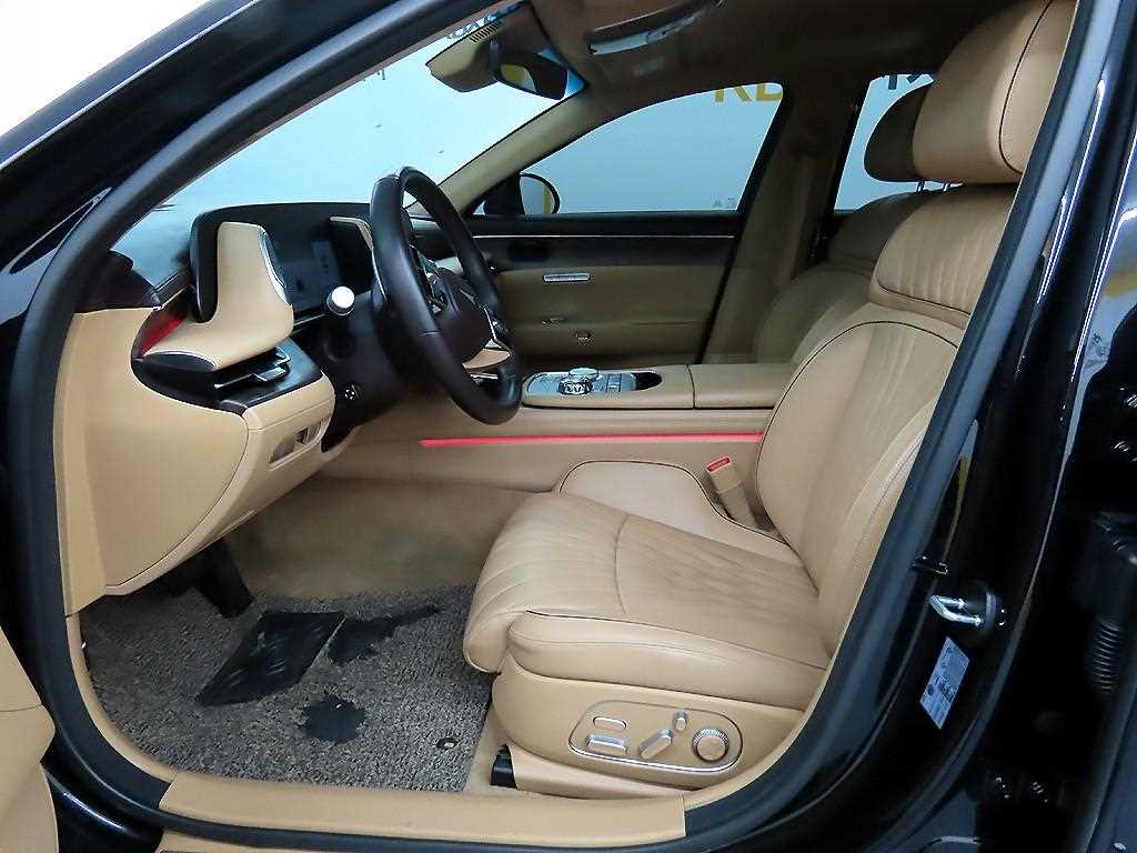 Genesis G90 - Vista 5