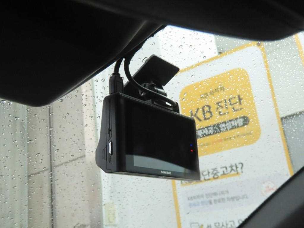 HYUNDAI Avante - Vista 11