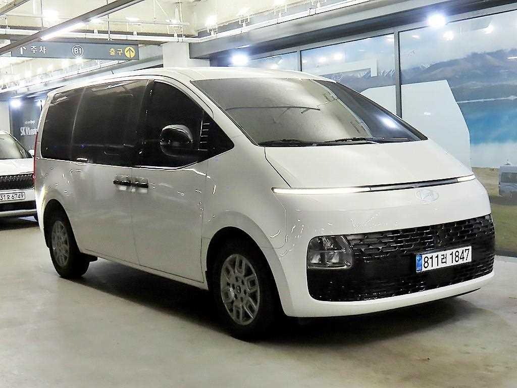 HYUNDAI Staria 2025 Blanco - Importación desde Corea - HF Imports Iquique - Foto 1