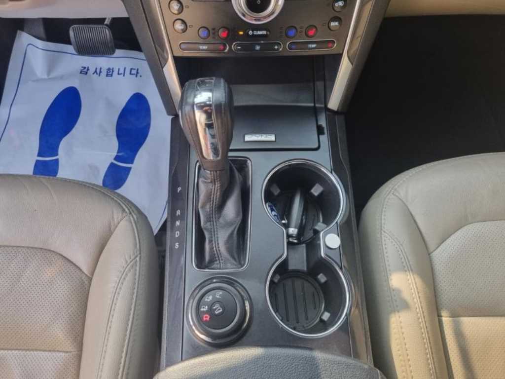 Ford Explorer 2018 Negro - Importación desde Corea - HF Imports Iquique - Foto 19