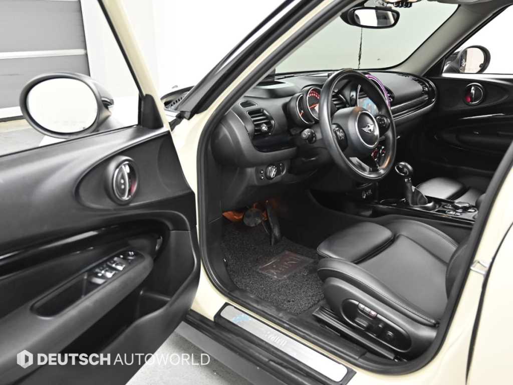 Mini Clubman - Vista 11