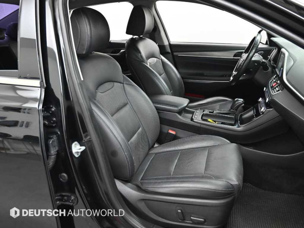 HYUNDAI Grandeur - Vista 10