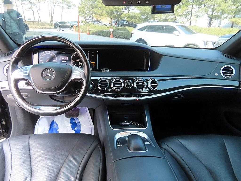 Mercedes Benz S Class - Vista 7