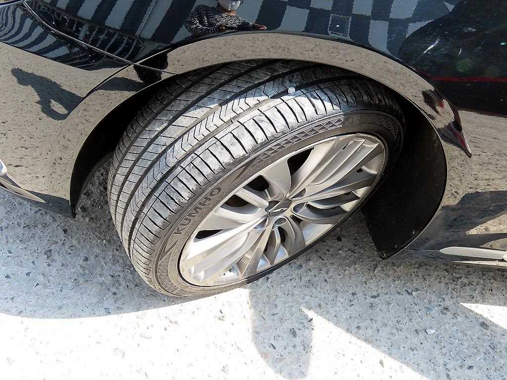 Genesis G80 2017 Negro - Importación desde Corea - HF Imports Iquique - Foto 20