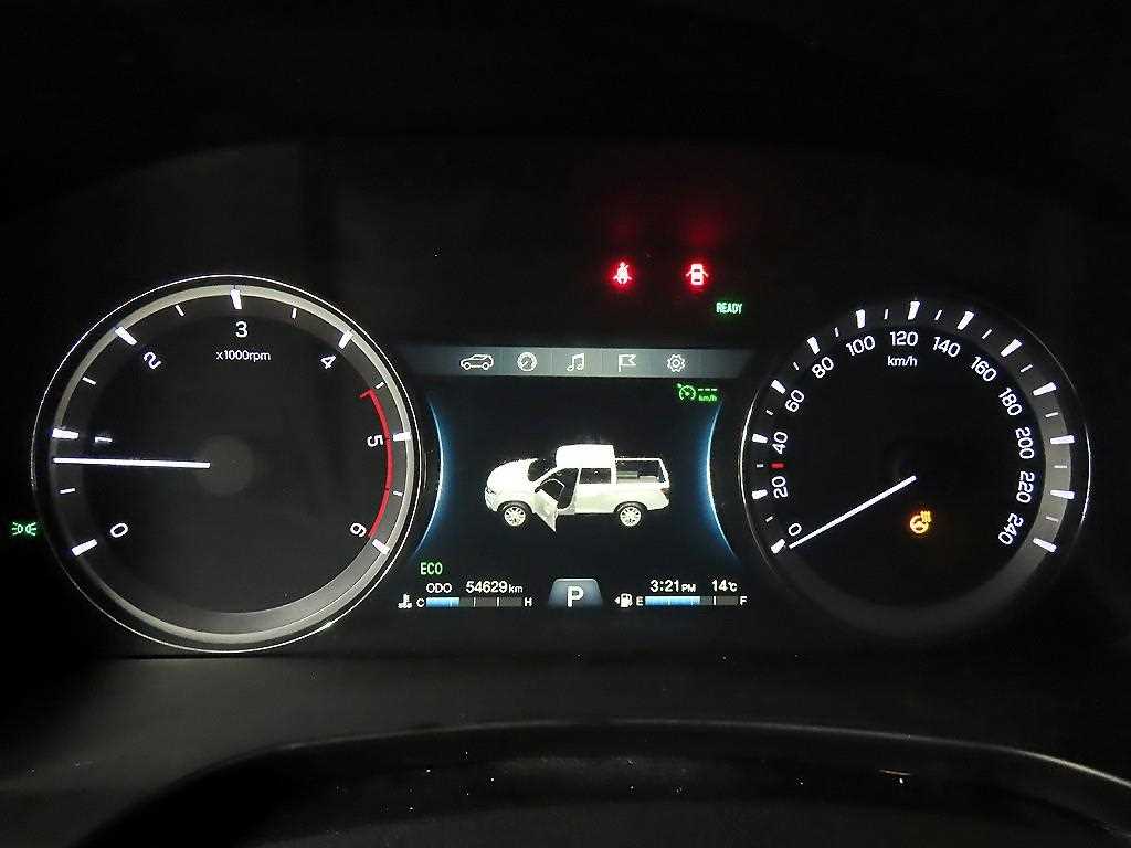 Ssangyong Rexton - Vista 8