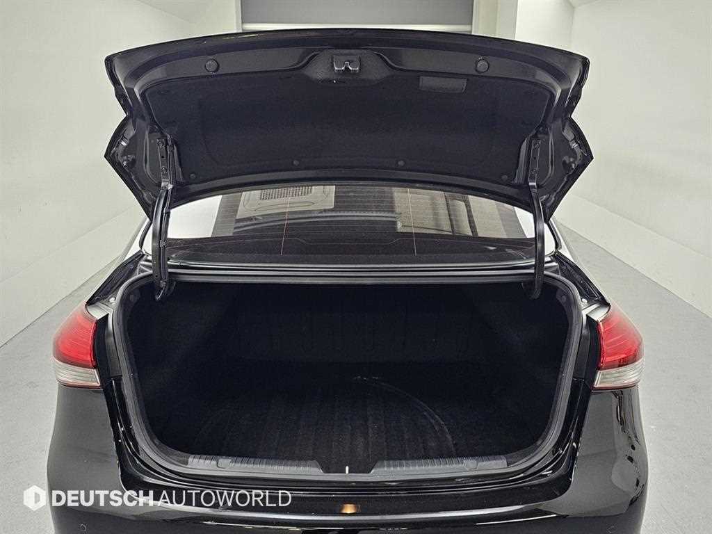 KIA K3 2017 Negro - Importación desde Corea - HF Imports Iquique - Foto 20