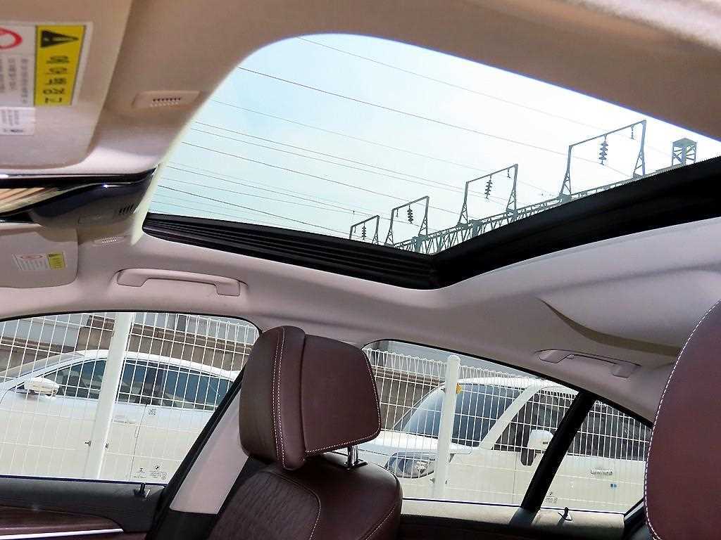 BMW 5 Series 2018 Negro - Importación desde Corea - HF Imports Iquique - Foto 17