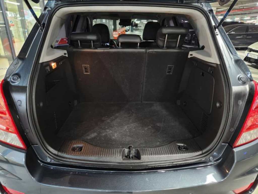 Chevrolet Trax 2020 Gris - Importación desde Corea - HF Imports Iquique - Foto 18