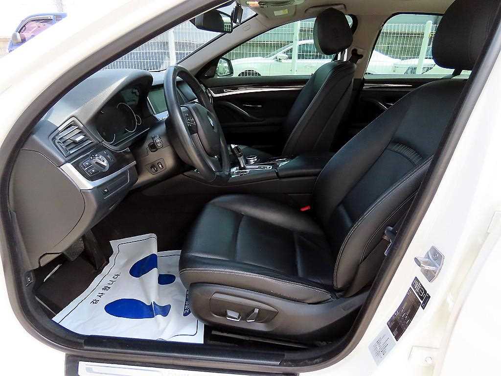 BMW 5 Series - Vista 5