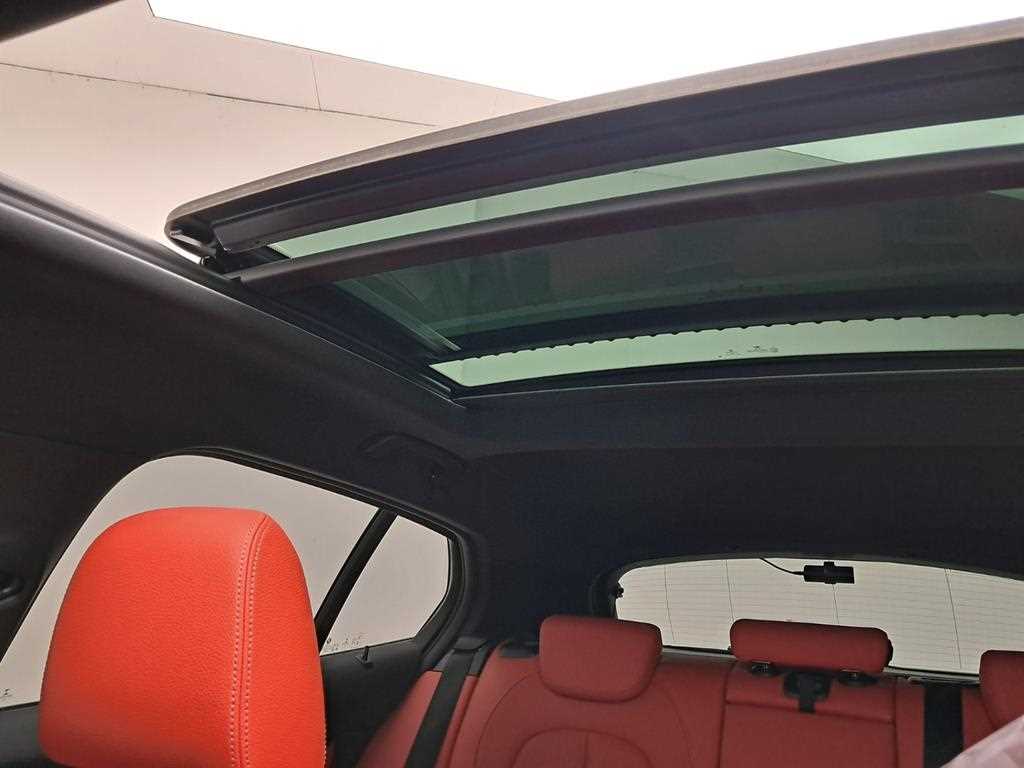 BMW 1 series 2021 Negro - Importación desde Corea - HF Imports Iquique - Foto 16