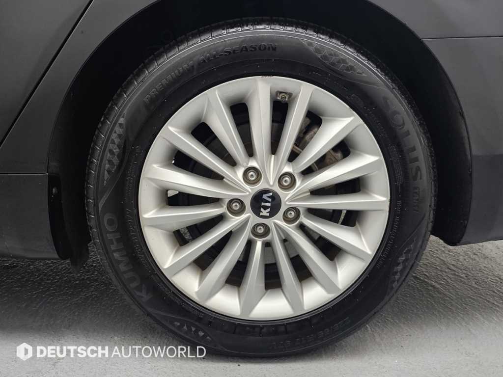KIA K7 - Vista 5
