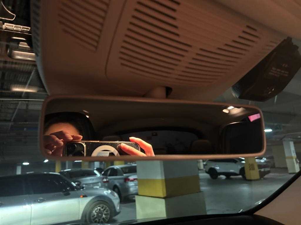 Mercedes Benz GLE Class - Vista 10