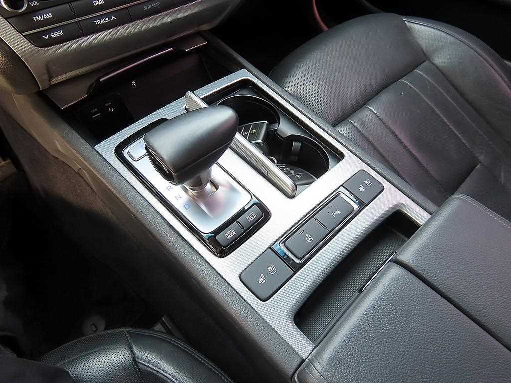 Genesis G80 - Vista 10