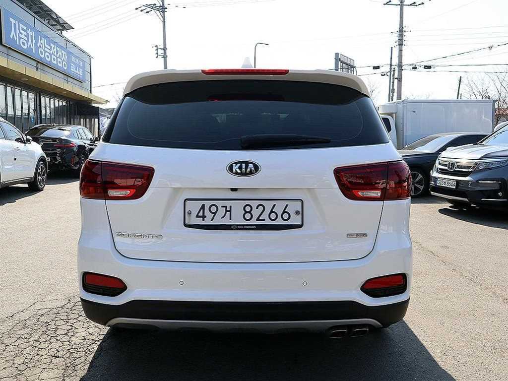 KIA Sorento - Vista 4