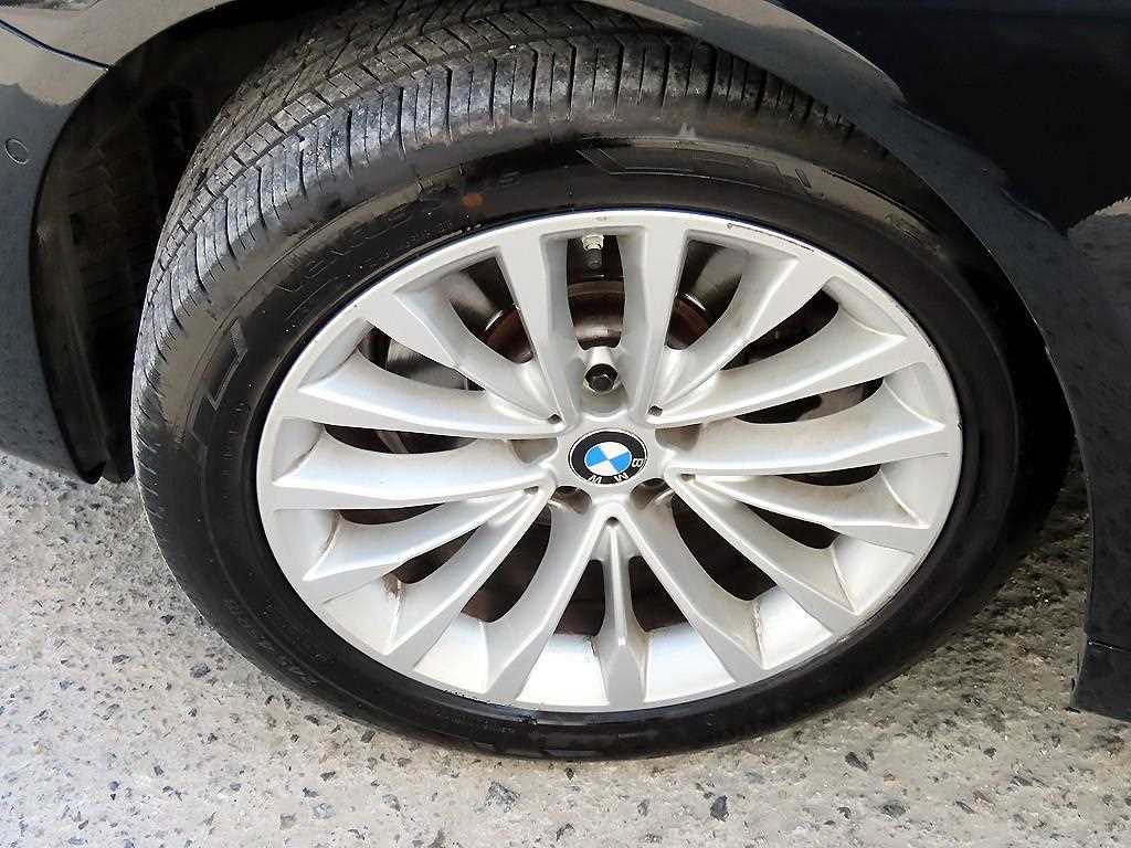 BMW 5 Series 2018 Negro - Importación desde Corea - HF Imports Iquique - Foto 20