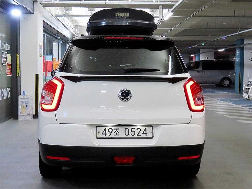 Ssangyong Tivoli - Vista 5