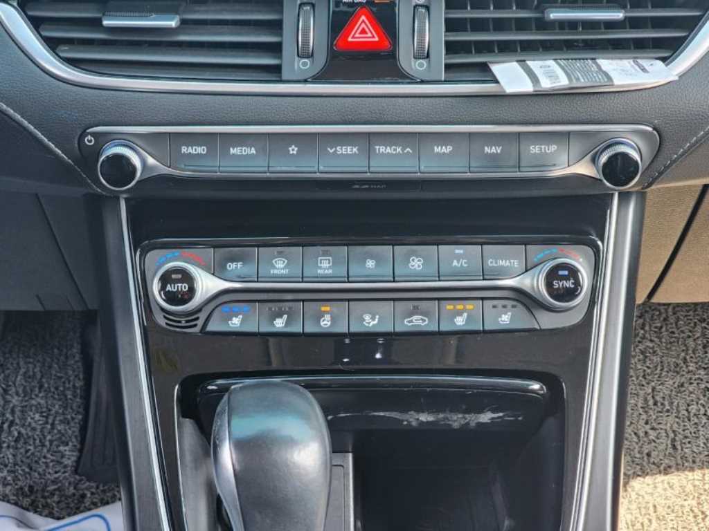 HYUNDAI Grandeur - Vista 11