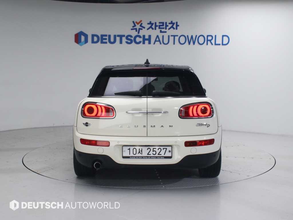 Mini Clubman - Vista 4