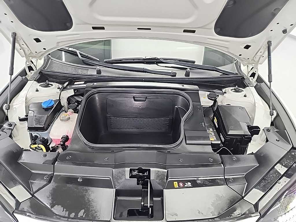 HYUNDAI Ioniq 6 - Vista 5