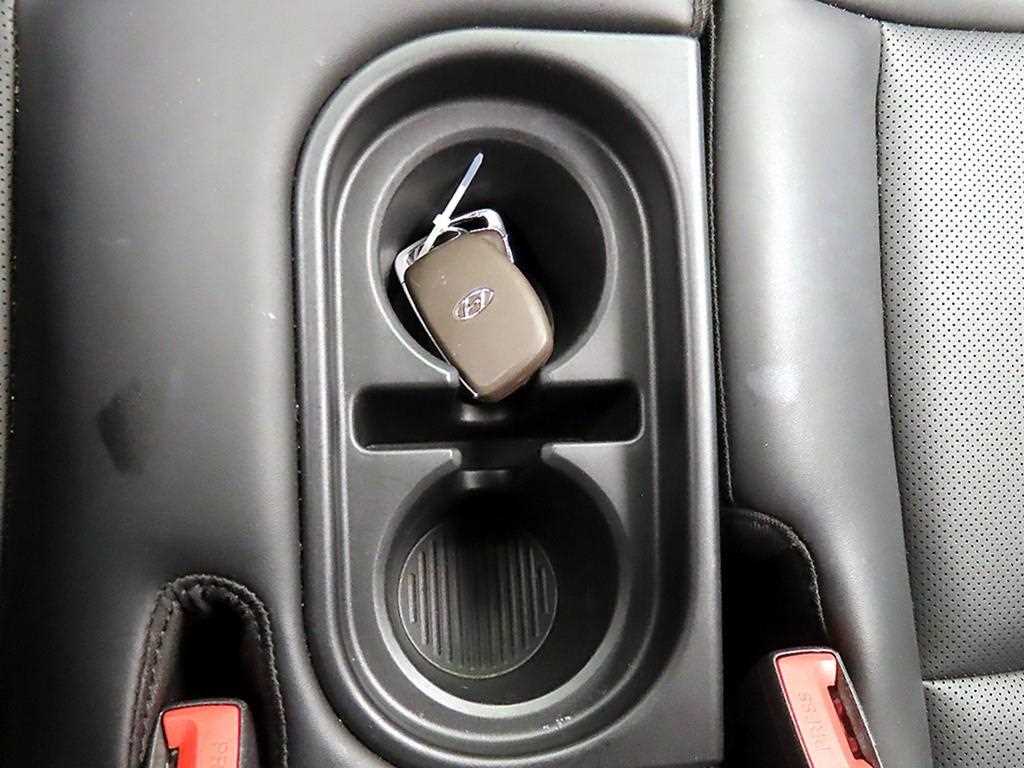 HYUNDAI Casper - Vista 12