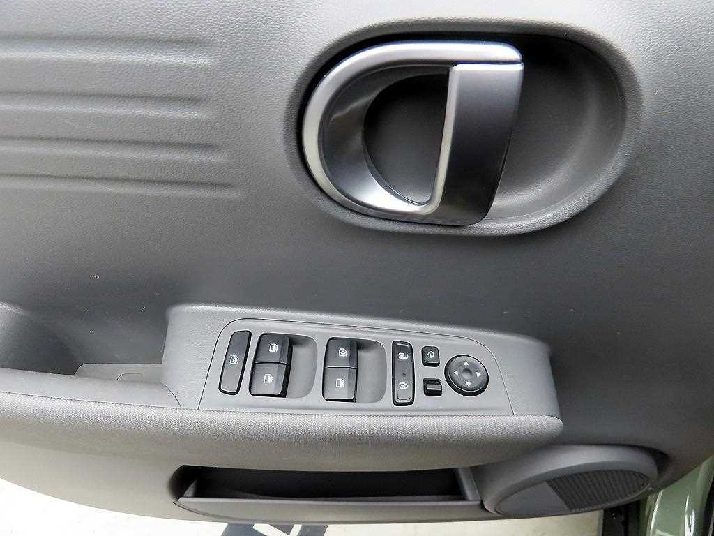 HYUNDAI Casper - Vista 11