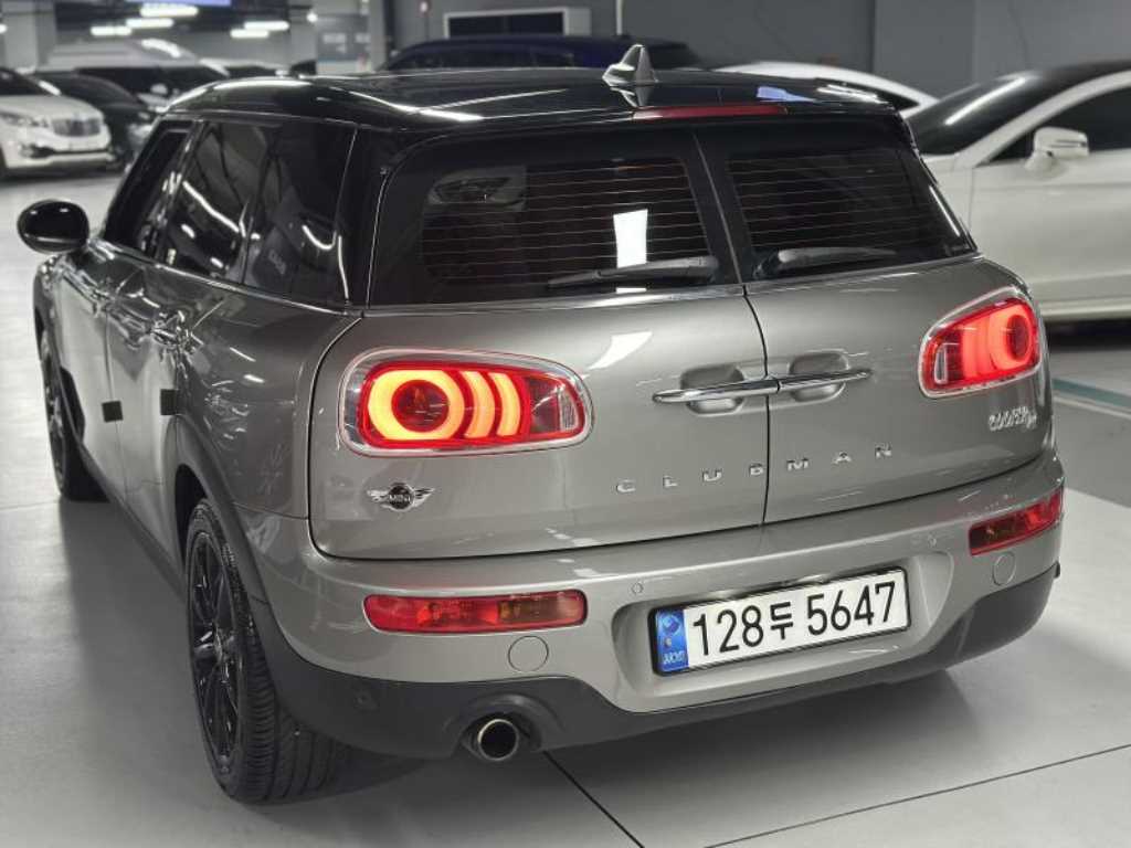 Mini Clubman - Vista 4